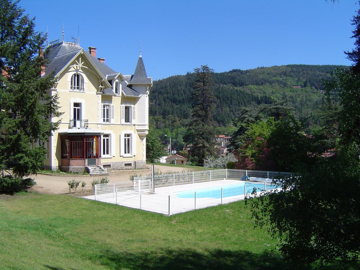 Les Chalets du Domaine des Soyeux Saint-Julien-Molin-Molette Extérieur photo